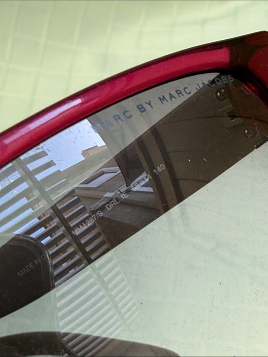New Vintage Marc by Marc Jacobs Burgundy Transparent Frame Sunglasses main image 13